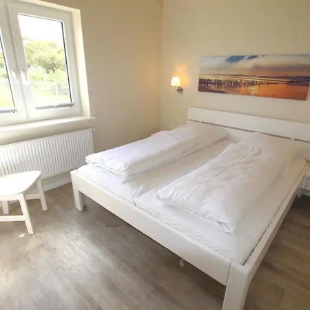Holiday home Zweite Heimat 66 - Mit Sauna, Kaminofen & Eingezaeuntem Garten - Direkt An Der Nordsee *